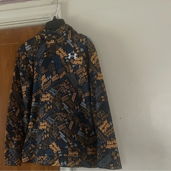 Under Armour graffiti hoodie sweatshirt youth size large - Picture 2 of 4